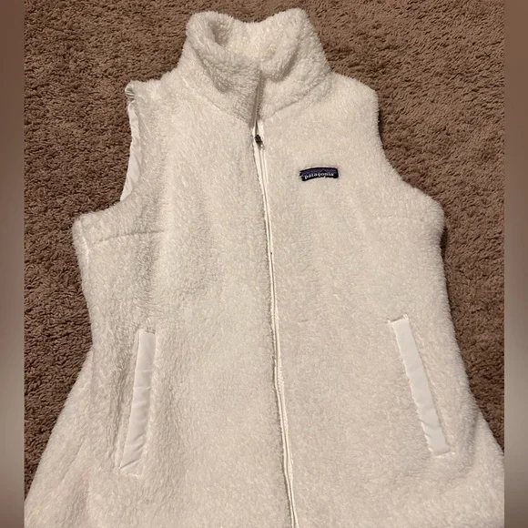 Women’s Patagonia Los Gatos Vest - Picture 2 of 5